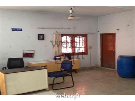 Commercial Showroom for Rent
